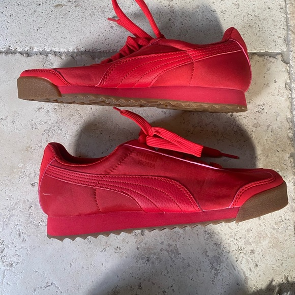 Puma Roma Basic Summer Jr Big Kids Sneaker High Risk Red size 4 C - Picture 3 of 8